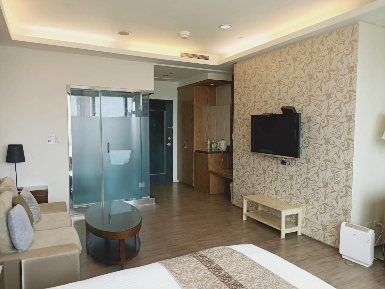 85 Cape Inn Kaohsiung Exterior photo